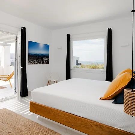 Villa Aura - Beachfront With Private Pool