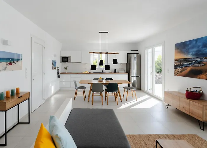 Aura - Beachfront With Private Pool Villa