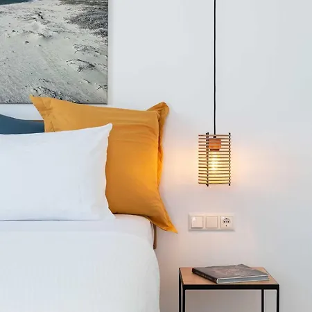 Aura - Beachfront With Private Pool Kastrákion