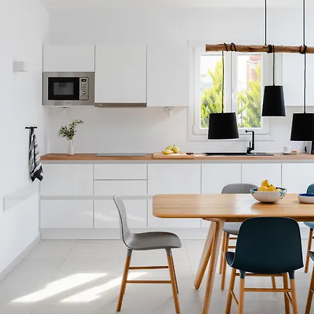 Aura - Beachfront With Private Pool