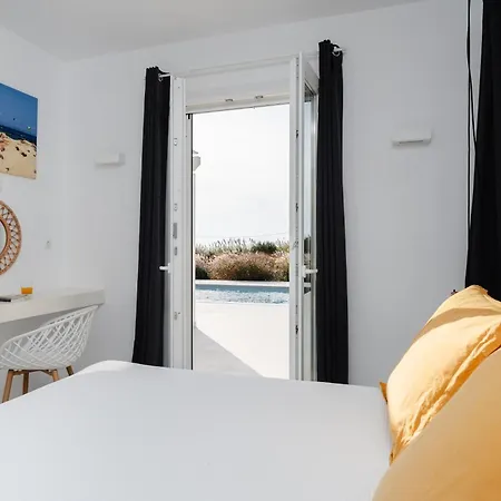 Villa Aura - Beachfront With Private Pool