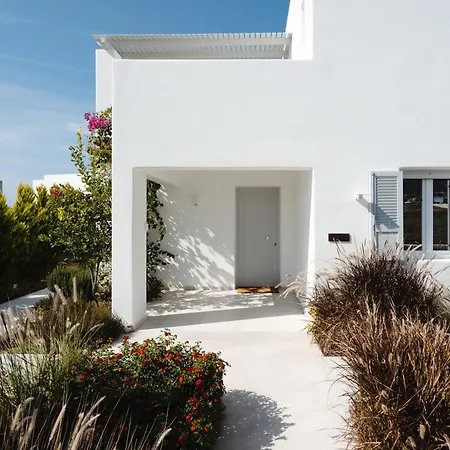 Villa Aura - Beachfront With Private Pool